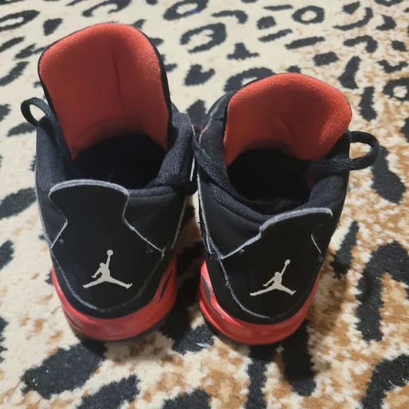 Shoes - Picture 5 of 7